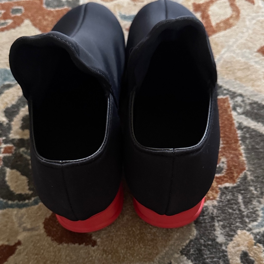 Sleek Black and Red Women's Slip-On Sneakers - Picture 3 of 4
